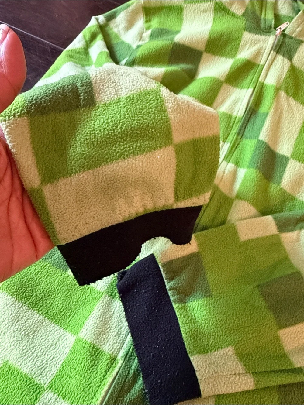 Boys 14/16 Minecraft Green Pixelated Hooded Onesie - Creeper Style